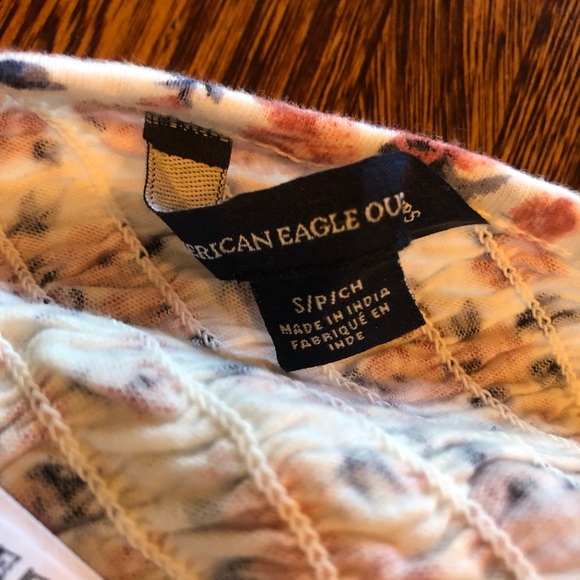 Floral Halter top - Picture 3 of 3